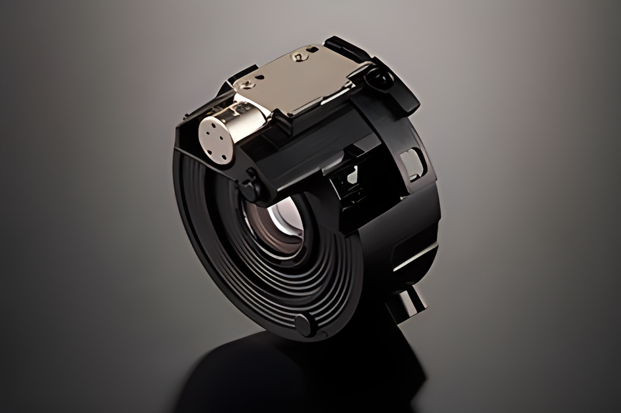 萬(wan)至達(dá)電(dian)機(jī)(ji)推(tui)出(chu)光(guang)學(xué)鏡頭(tou)自動(dòng)對(duì)(dui)焦(jiao)馬(ma)達(dá)解決(jue)方(fang)案